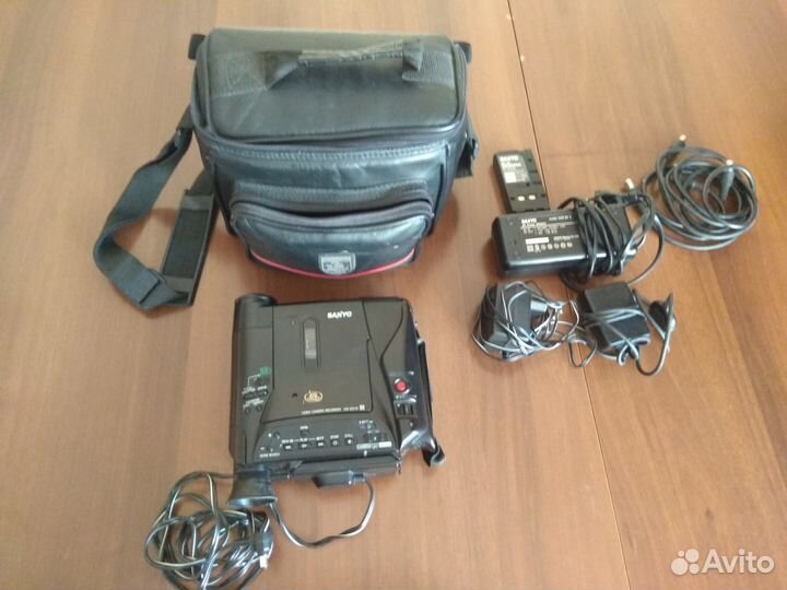 Видео камера sanyo