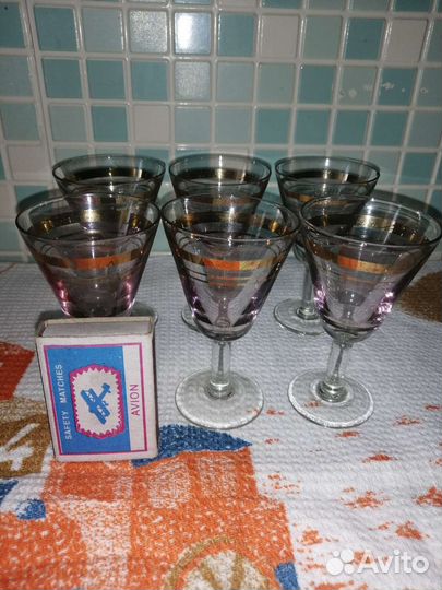 Рюмки на ножке