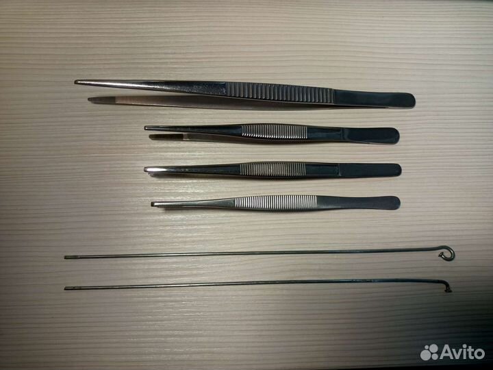 Анатомический пинцет