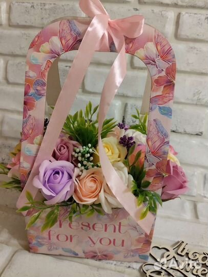 Подарок-цветы-букет из мыльных роз к 1 сентября