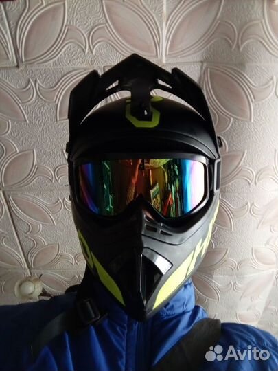 Шлем для мотокросса