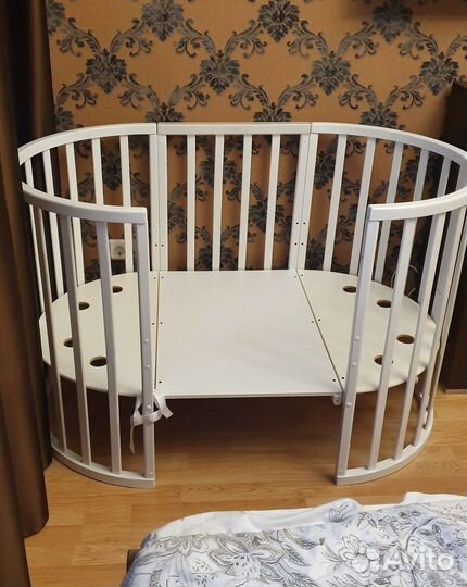 Детская кроватка трансформер с маятником