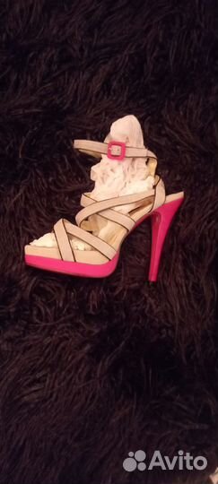 Босоножки женские 38 размер новые