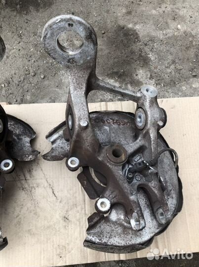 Audi A4 b8 A5 кулак задний цапфа