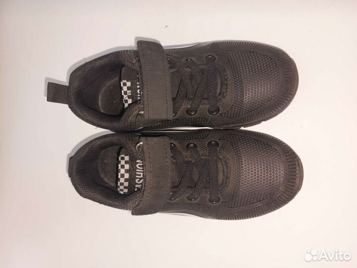 Кроссовки детские