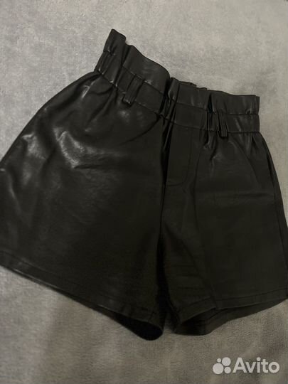 Шорты кожаные