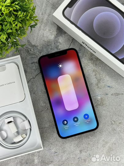 iPhone 12, 64 ГБ