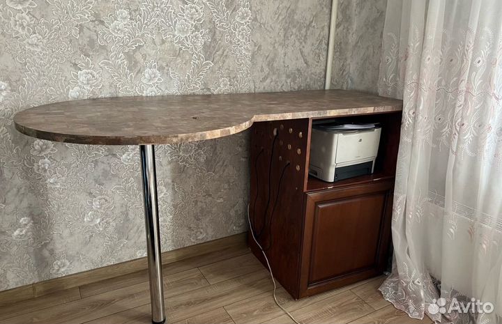 Барный стол