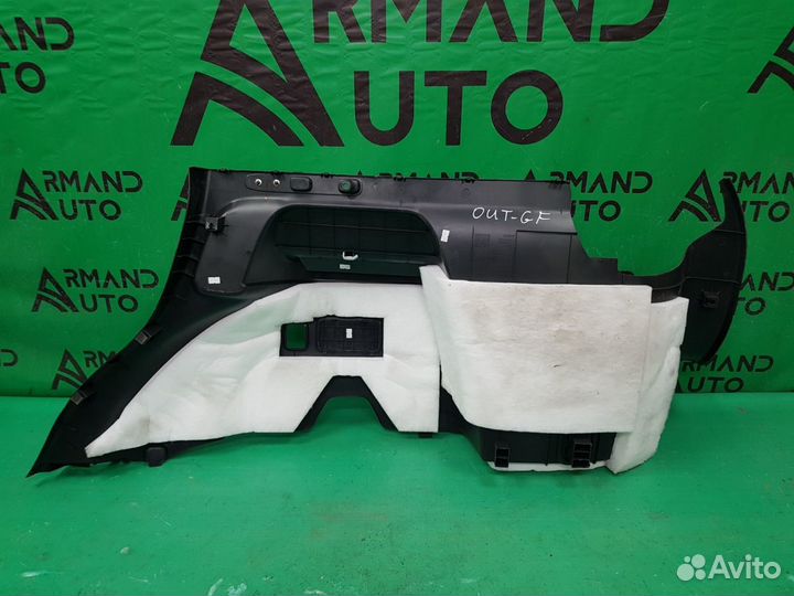 Обшивка багажника левая Mitsubishi Outlander 3