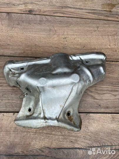 Тепловой экран Nissan Terrano D10 H4M 438 2018