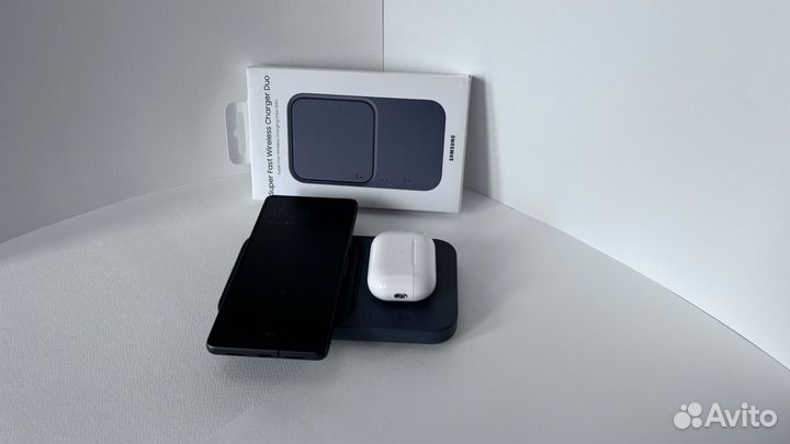 Беспроводное зарядное устройство Samsung EP-P5400