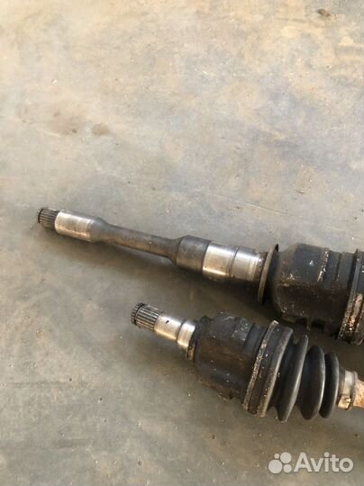 Toyota starlet привод пер.правый АКПП