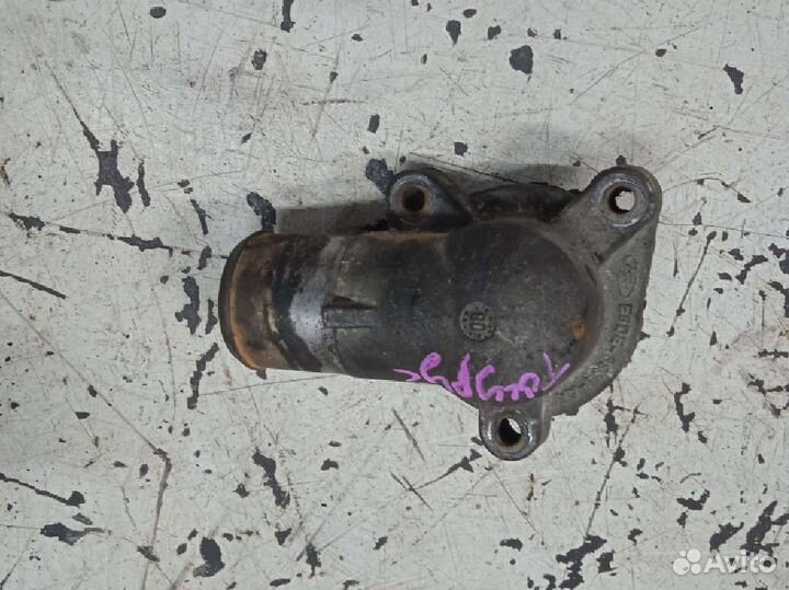 Корпус термостата Ford Taurus 1 Форд Таурус 3.0