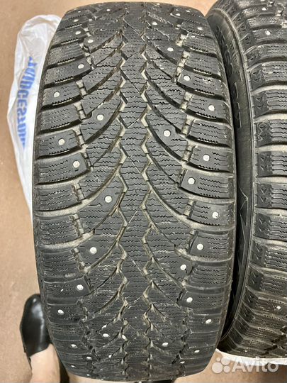 Pirelli Formula Ice 215/50 R17 95T