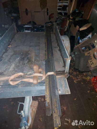 Уголок металлический