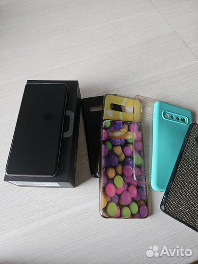 Samsung Galaxy S10, 8/256 ГБ