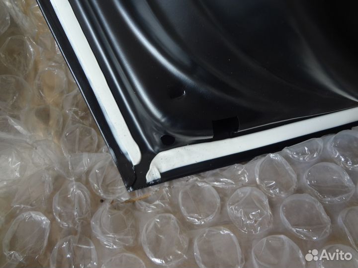 Обшивка дверь передняя duster renault 2012