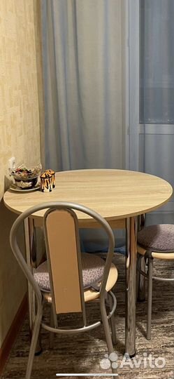 Кухонный стол