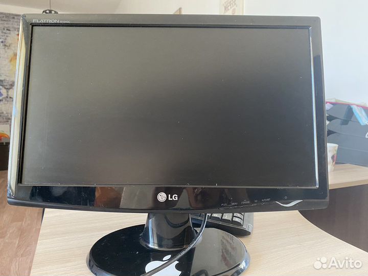 Монитор LG w1943cv