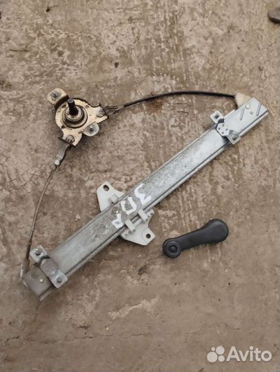 Стеклоподъемник задний правый Chevrolet Lanos