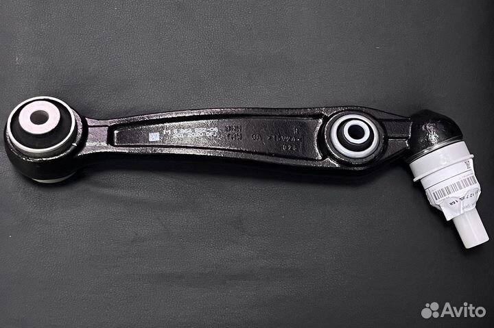 Рычаг подвески передний 31127850157 / 31127850158
