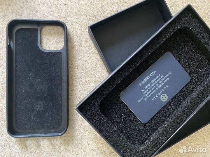 Чехол для телефона на руку iPhone 12 Pro