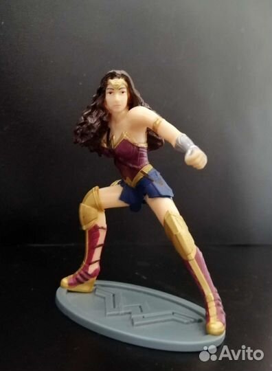 Лига Справедливости фигурки из Burger King