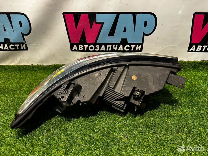 Фара левая Ford Explorer 6 2020