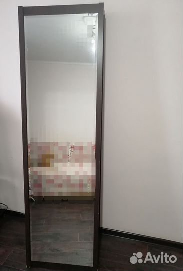 Высокое напольное зеркало