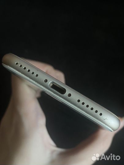 iPhone 8, 64 ГБ