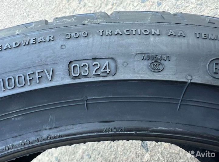 Bridgestone Potenza Sport 245/40 R19 и 275/35 R19 100Y