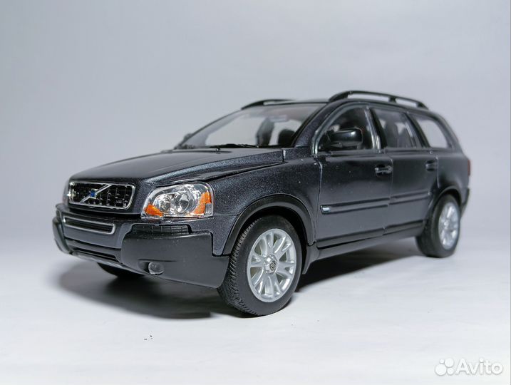 Модель 1/24 Volvo XC90 2003, Welly