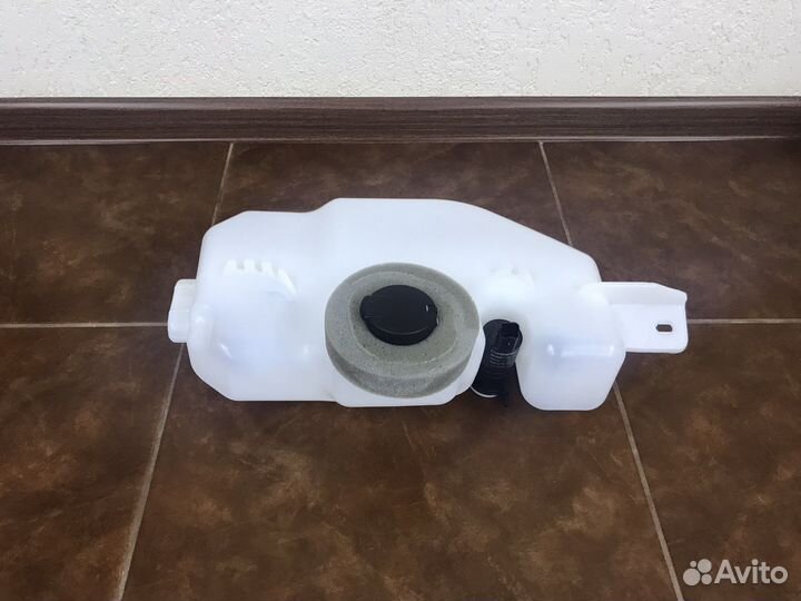Бачок омывателя Лада Веста