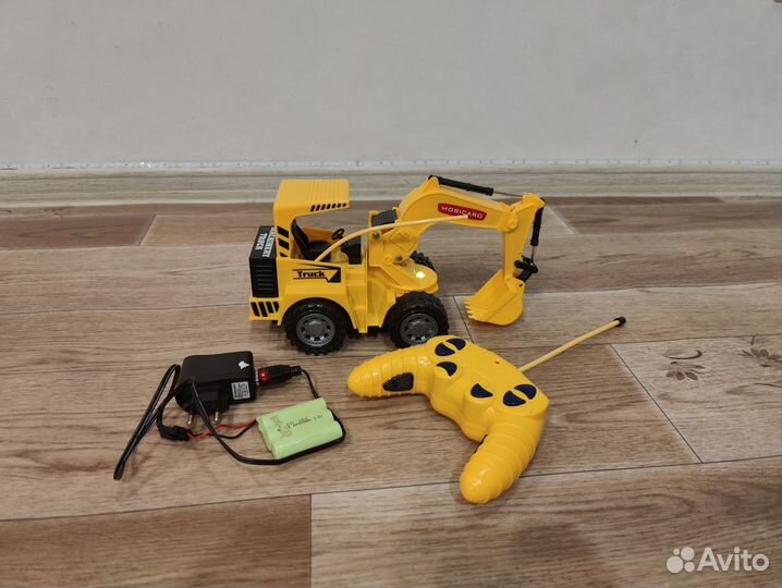 Игрушка радиоуправляемая Эксковатор
