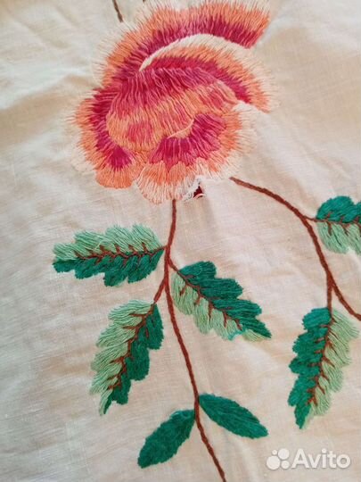 Скатерть винтажная с вышивкой