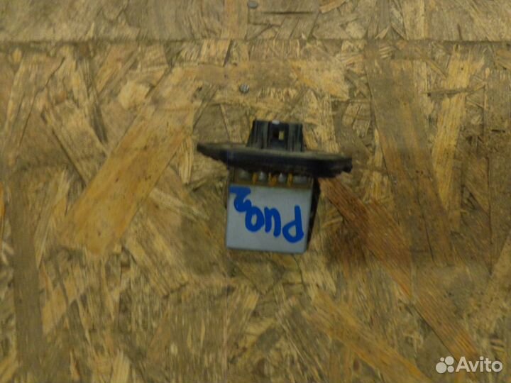 Rio 2 Резистор печки салона б/у