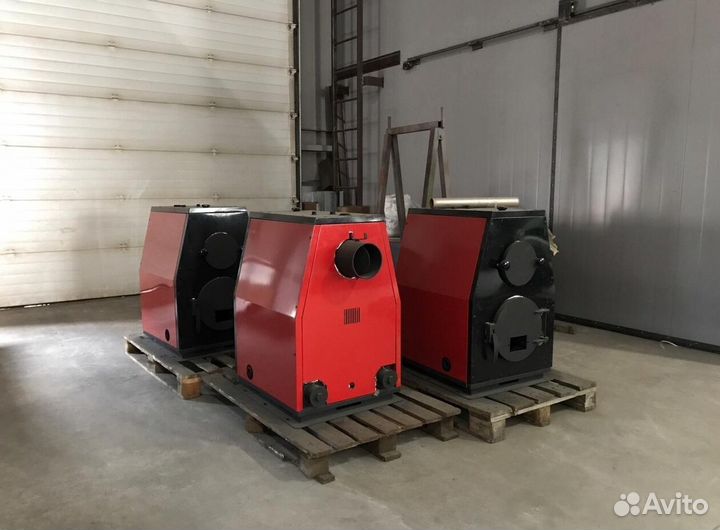 Твердотопливный котел 24 кВтв кожухе