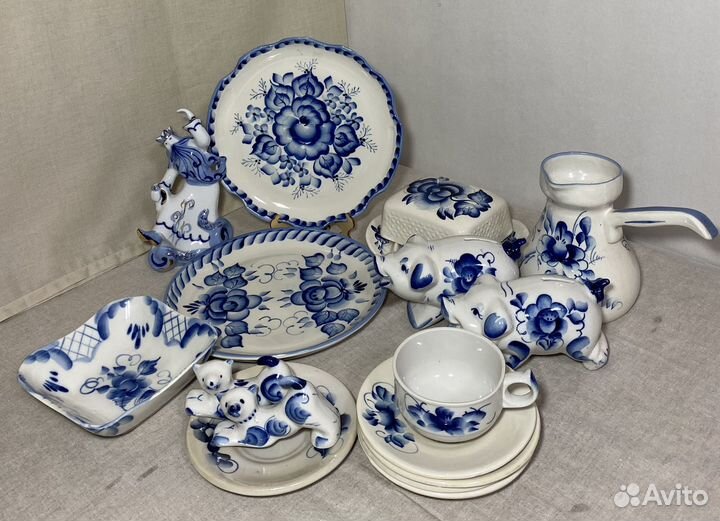 Посуда гжель(кружки,блюдца бесплатно в придачу)