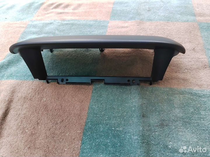 Панель дисплея торпедо Subaru Forester 4 2014