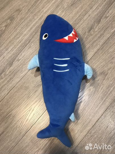 Подушка игрушка на авторемень Акула