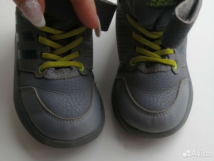 Ботинки adidas 24 р