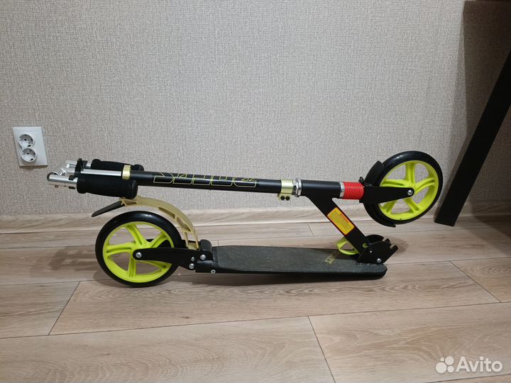 Городской самокат Roces