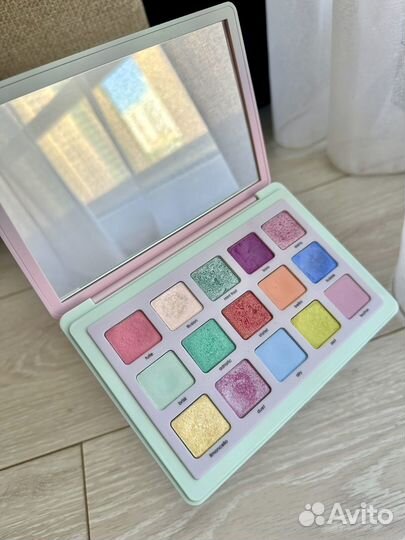 Палитра теней Natasha Denona pastel palette