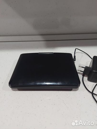 Портативный видеопроигрыватель