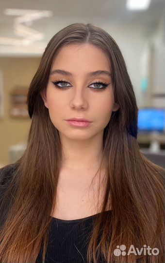 Модель на макияж