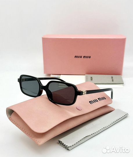 Солнцезащитные очки miu miu