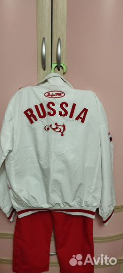 Спортивный костюм для девочки новый