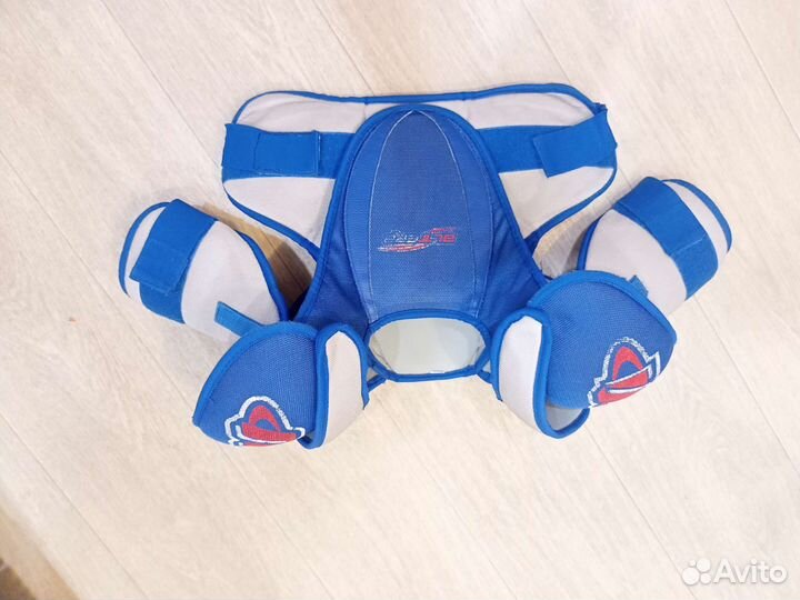 Нагрудник хоккейный