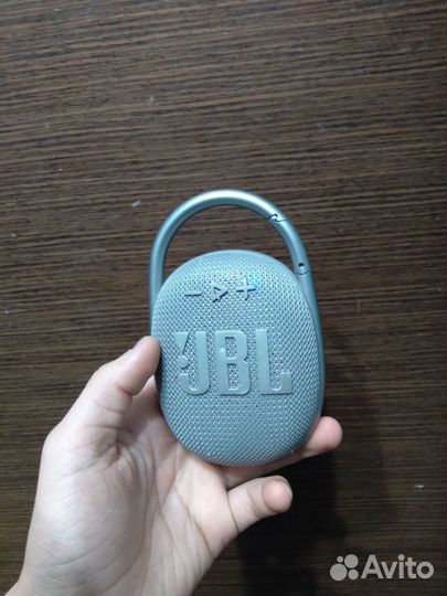 Колонка jbl clip 4