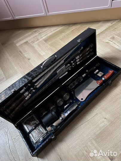 Шашлычный набор с шампурами-подарочный